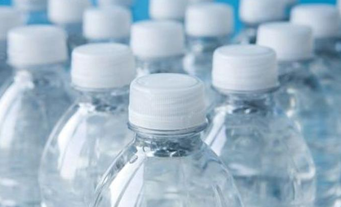 Botol Platik PET Sangat Baik Dalam Melindungi Kualitas Air Kemasan